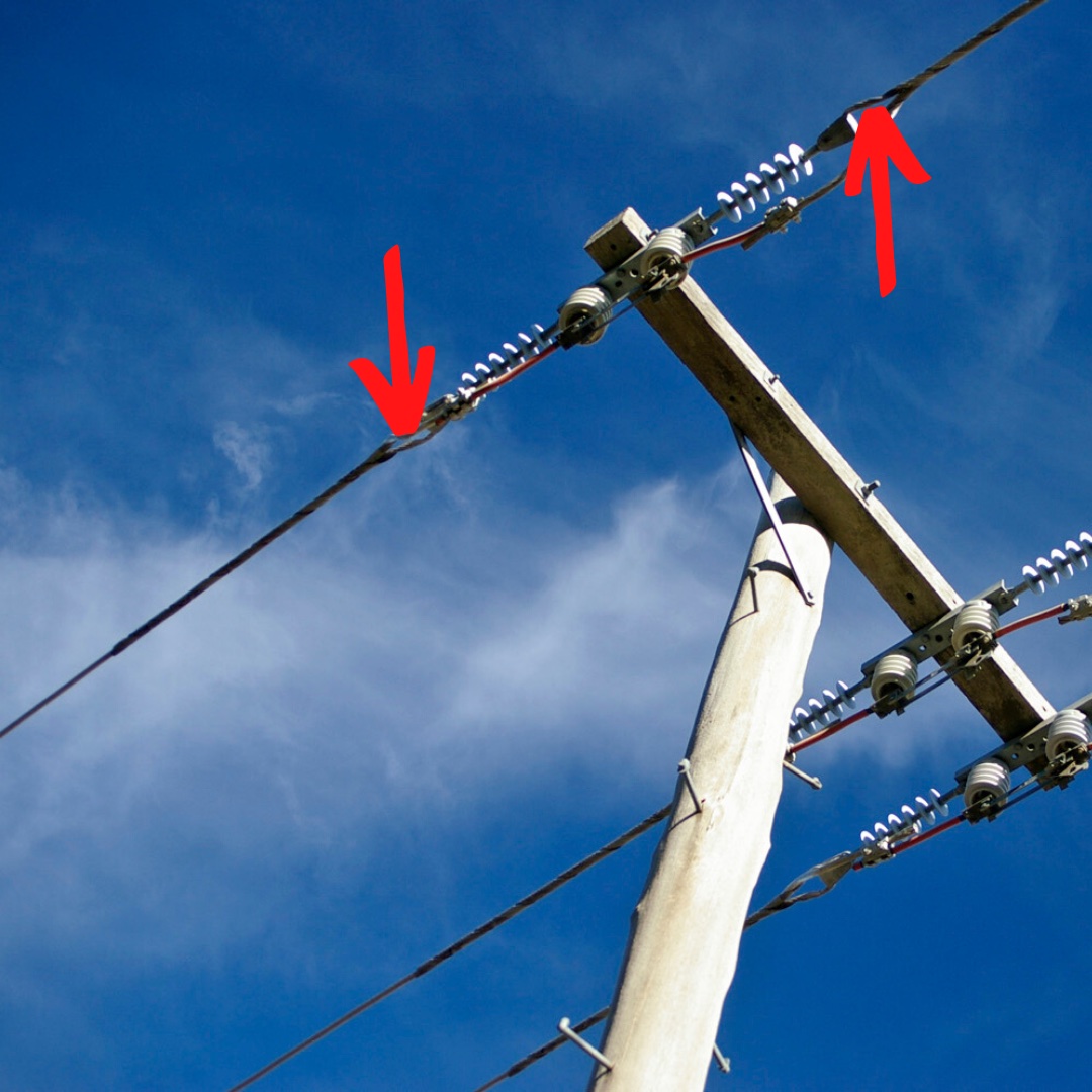 Power Insulator Strain